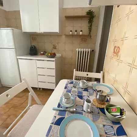 Dimora De Amicis 88 Apartment Bari