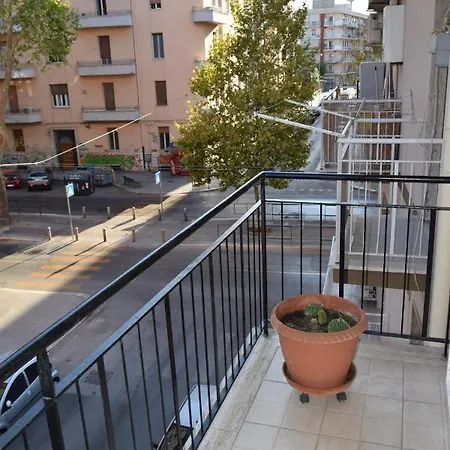 Dimora De Amicis 88 Apartment *
