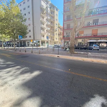 Dimora De Amicis 88 * Bari